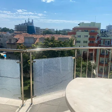 公寓 Semiramida Gardens Apartment 阳光海滩